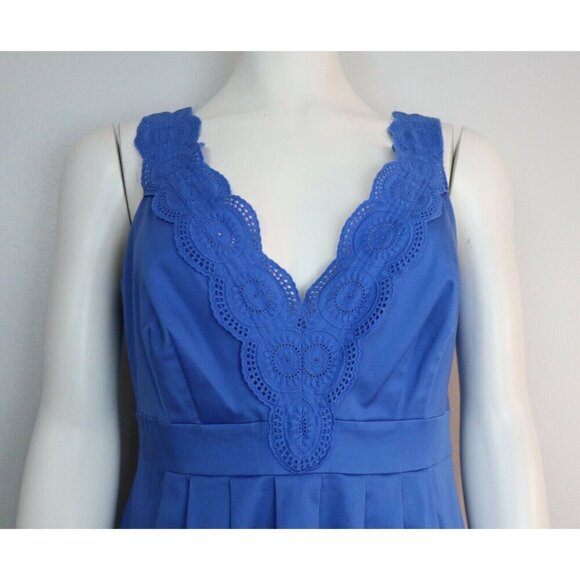 WOMEN'S BLUE EMPIRE WAIST DRESS W/ LACE TRIM - A.N.A. - SIZE 6 - Picture 4 of 10
